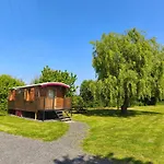 Roulotte Equipee - La Paquerie Le Louroux-Béconnais