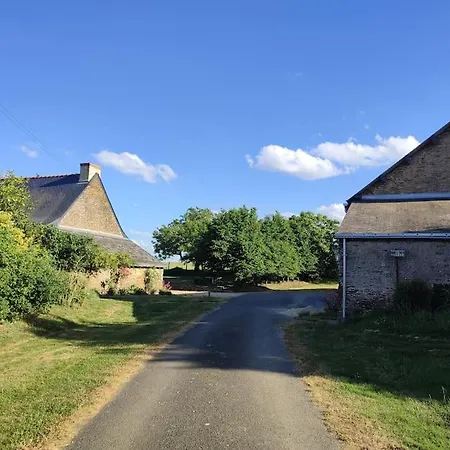 Roulotte Equipee - La Paquerie Le Louroux-Béconnais