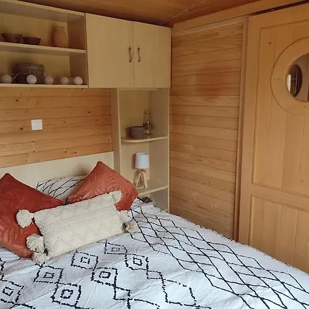 Roulotte Equipee - La Paquerie Le Louroux-Béconnais