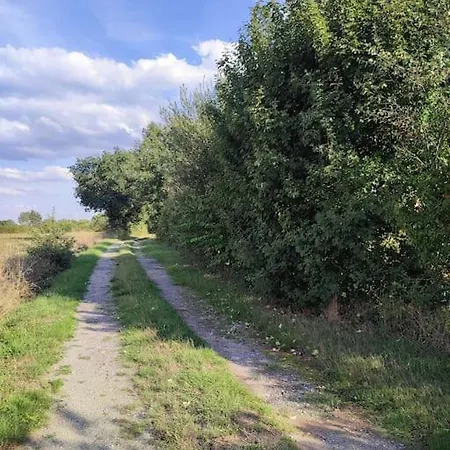 Roulotte Equipee - La Paquerie Le Louroux-Béconnais