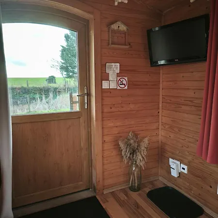 Roulotte Equipee - La Paquerie Feriehus