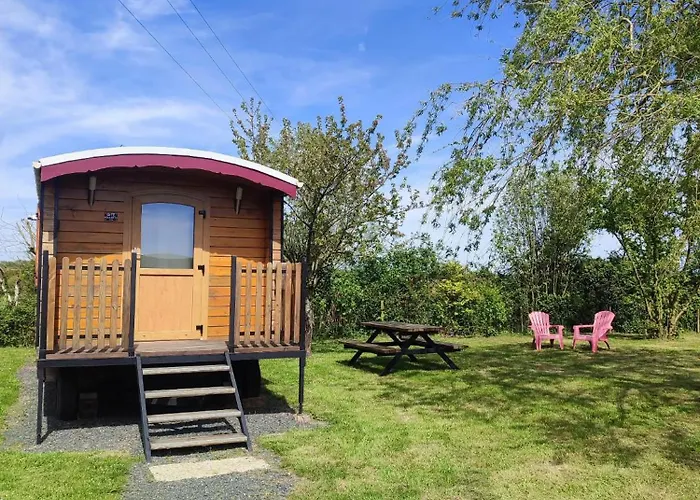 Roulotte Equipee - La Paquerie * Le Louroux-Béconnais