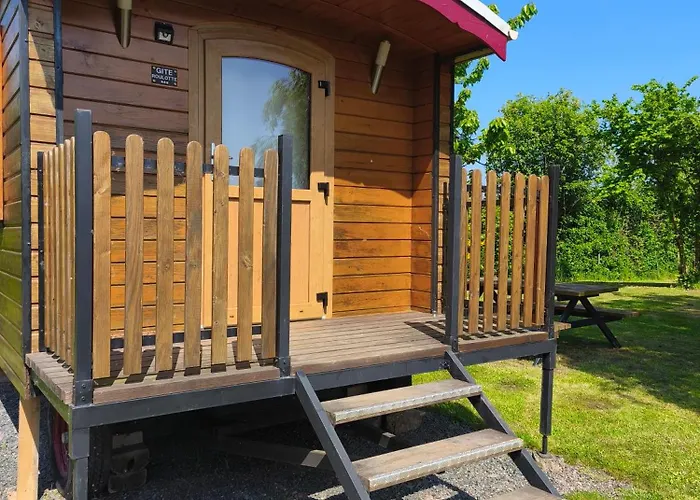 Roulotte équipée - La Pâquerie * Le Louroux-Béconnais