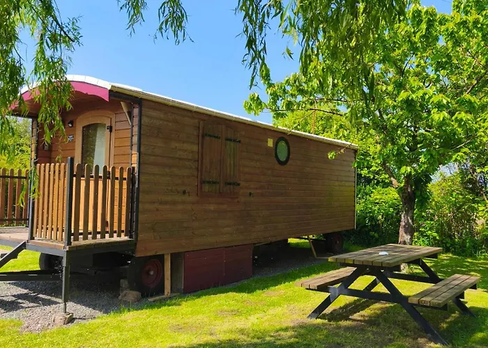Roulotte Equipee - La Paquerie Le Louroux-Béconnais