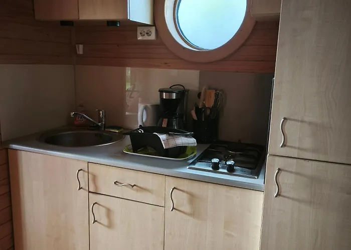 Roulotte équipée - La Pâquerie Le Louroux-Béconnais